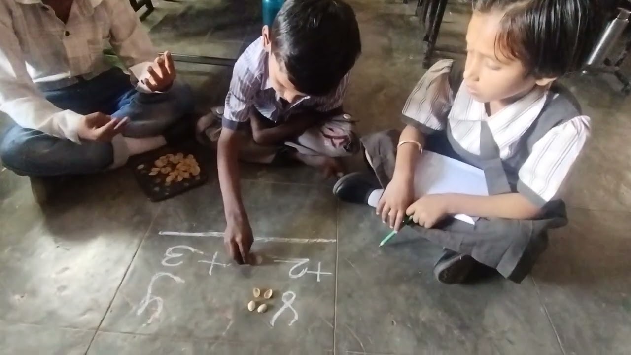 साहित्याच्या मदतीने बेरीज..