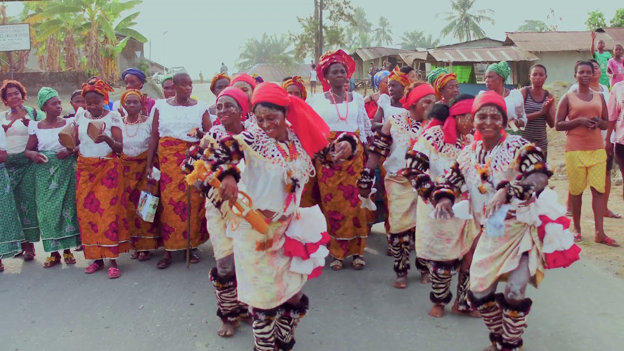 Ejagham Women Processing to Chief Orok in Old Netim