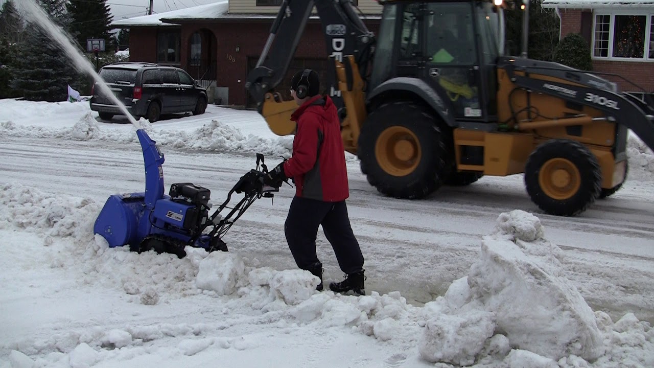 Testing New Yamaha 2017 YT624EJ Snowblower Part 2