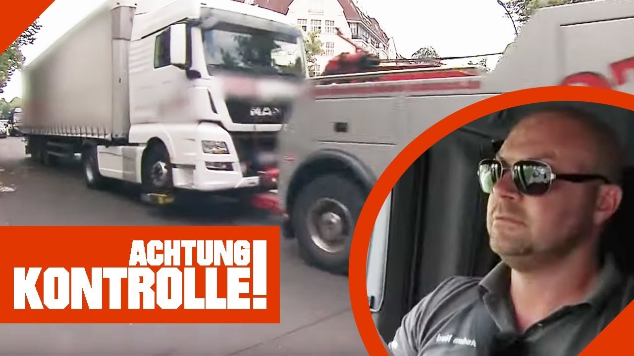 Abschleppdienst XXL: Kaputter LKW steht mitten auf der Kreuzung | Achtung Kontrolle | Kabel Eins
