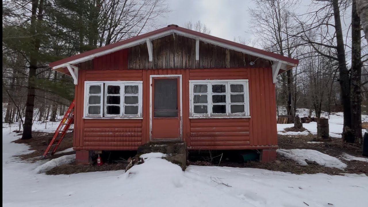 Dirty old abandoned cabin. Part 1