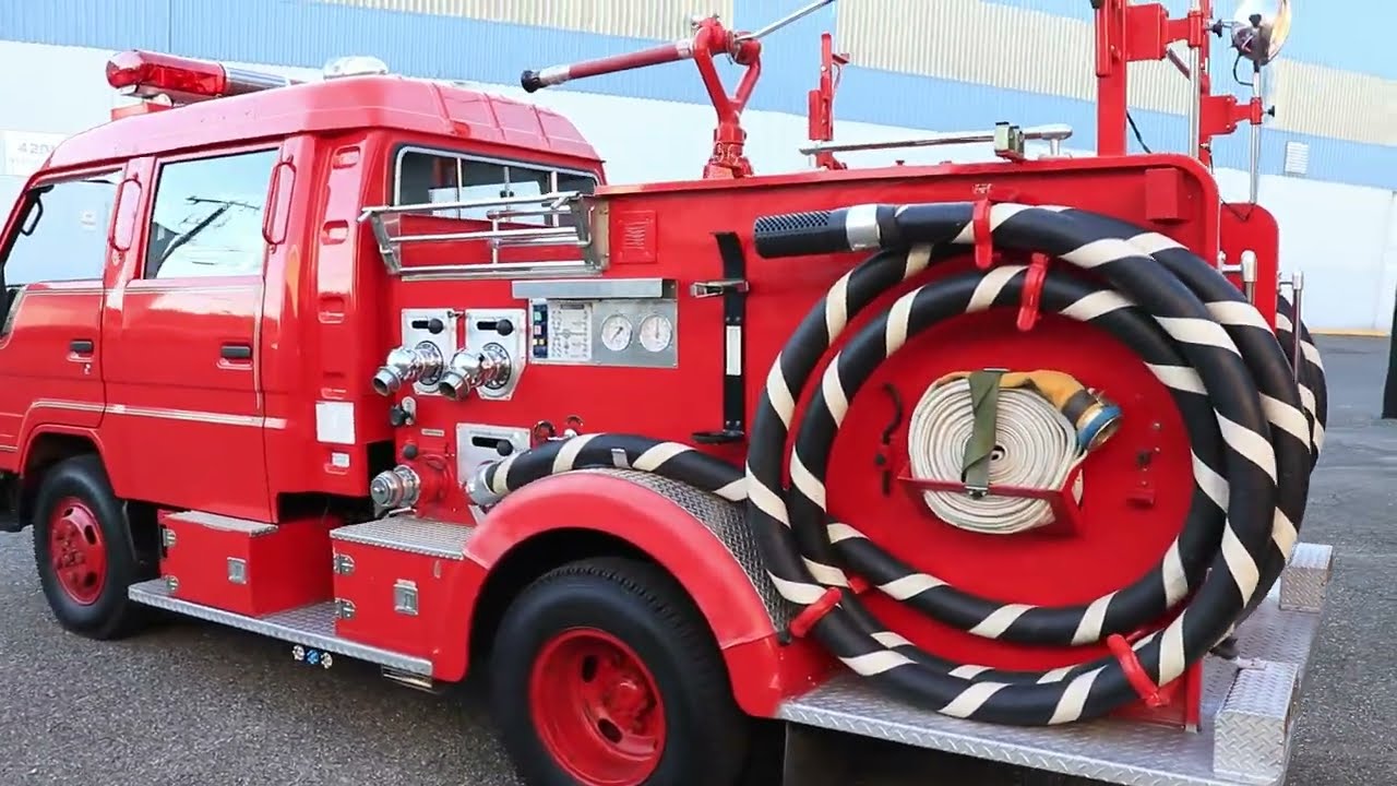 1993 Toyota Dyna 4WD Fire Truck