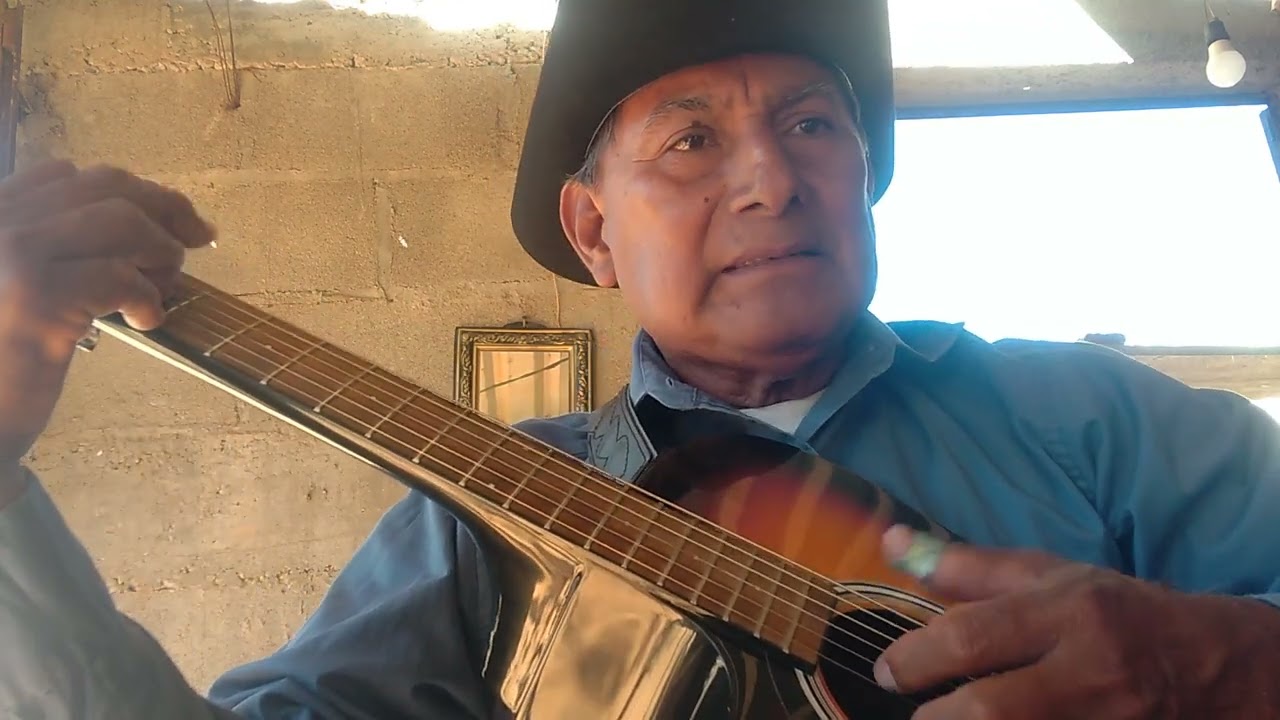 Pila de agua. interpretan los aldeanos de Guatemala. música 🎵 de pegue