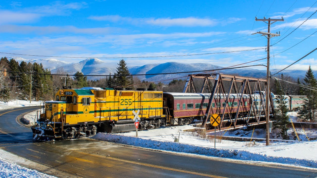 Conway Scenic's Last Call to Crawfords For 2025