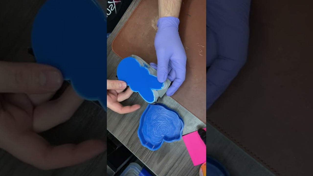 Freshie Mold Tutorial-Demolding (7)