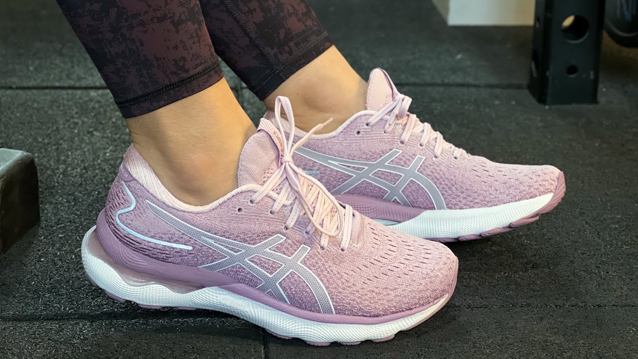 Women's ASICS Gel Nimbus 24 (Barely Rose/White)