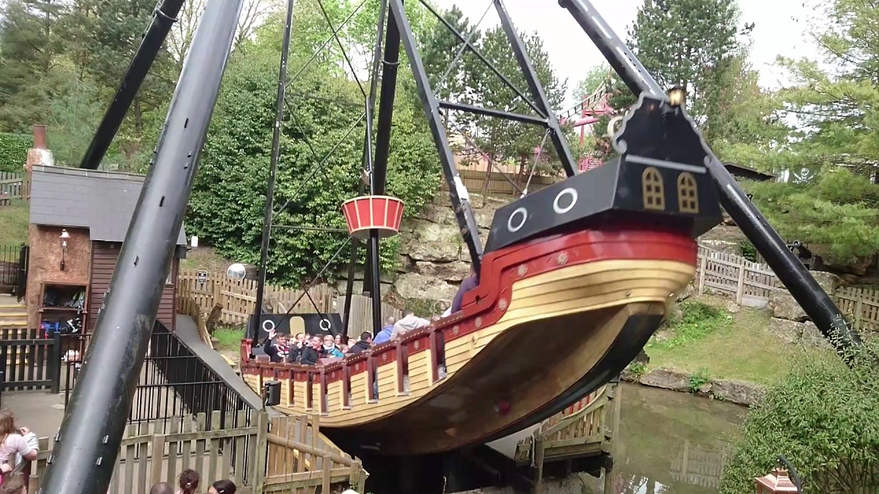 Black Buccanneer Pirate Ship Ride At Chessington World Of Adventure, 21 April 2017