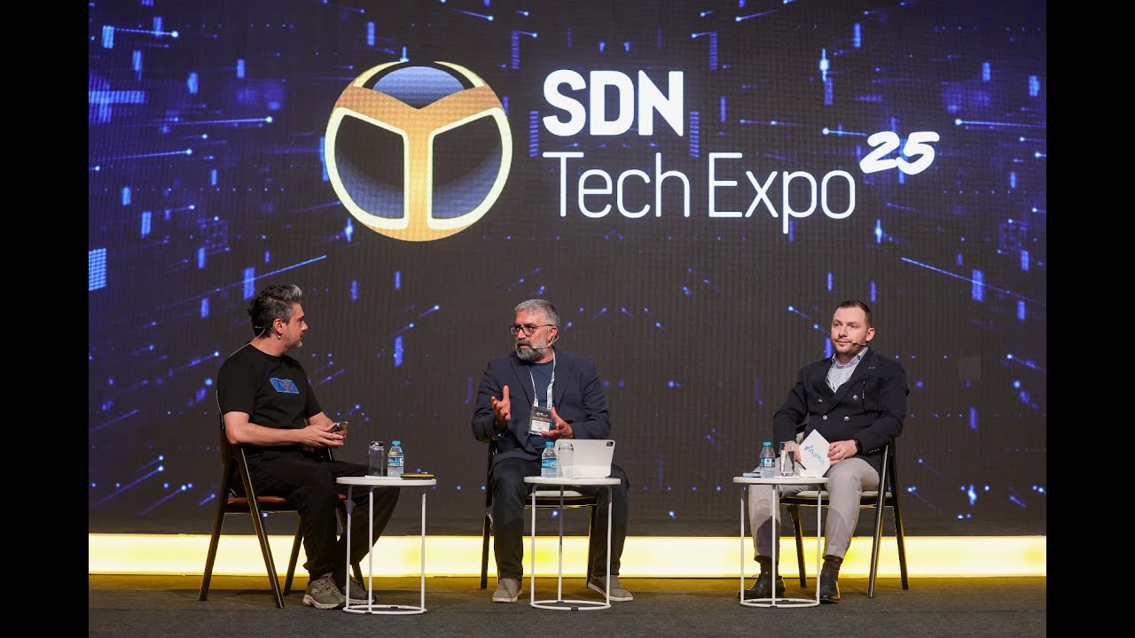 Sdn Tech Expo 2025 1. Gün  -  Biz Düşünmeden Düşünenler: İnsan ve Yapay Zekâ Nerede Buluşur Oturumu
