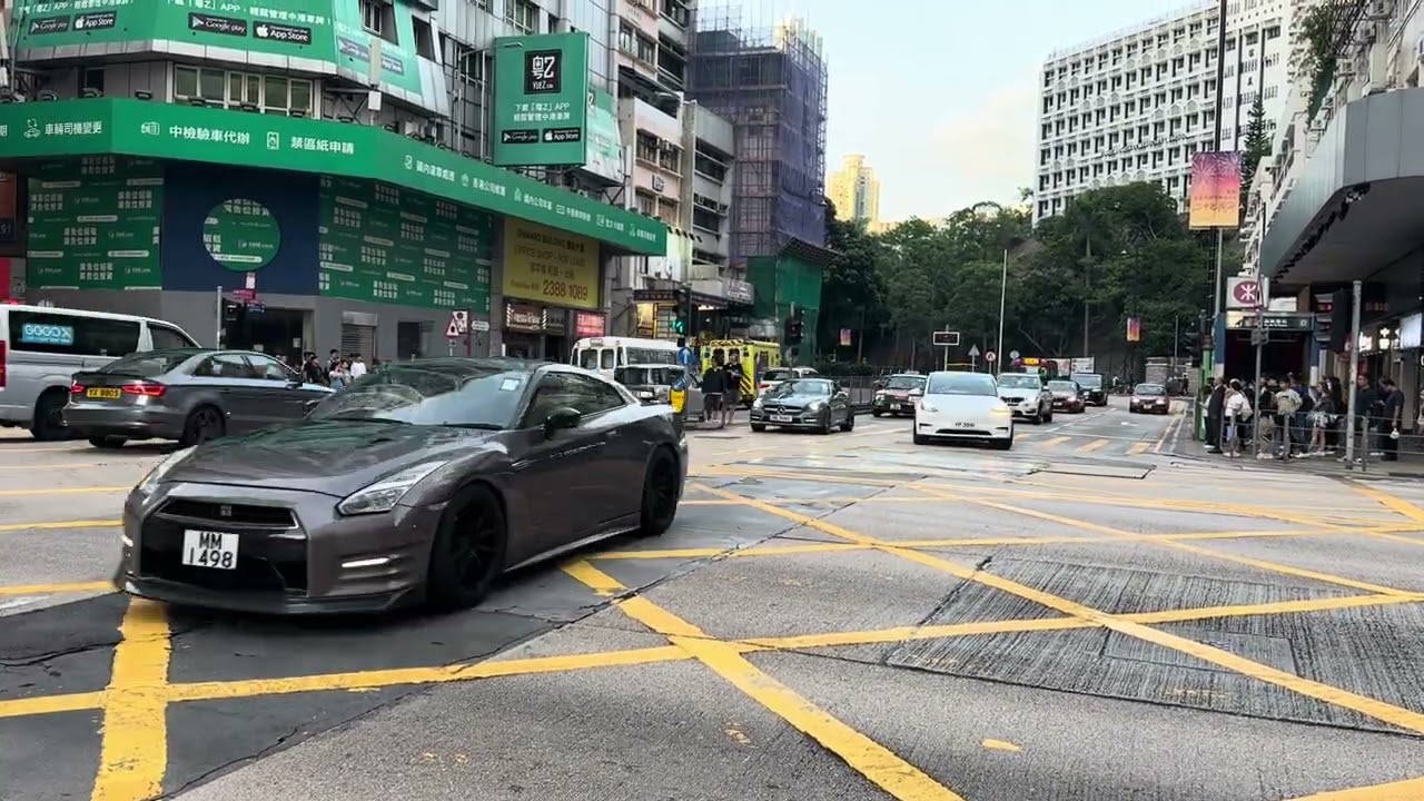 Junction of Nathan Road and Waterloo Road in Yaumatei, Hong Kong (Aug 2024) [ 九龍油麻地彌敦道與窩打老道交界  ]