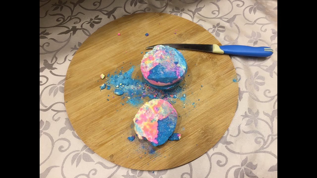 Используем бомбочку Интергалактик от LUSH 2 раза (ответ на вопрос в рубрике 