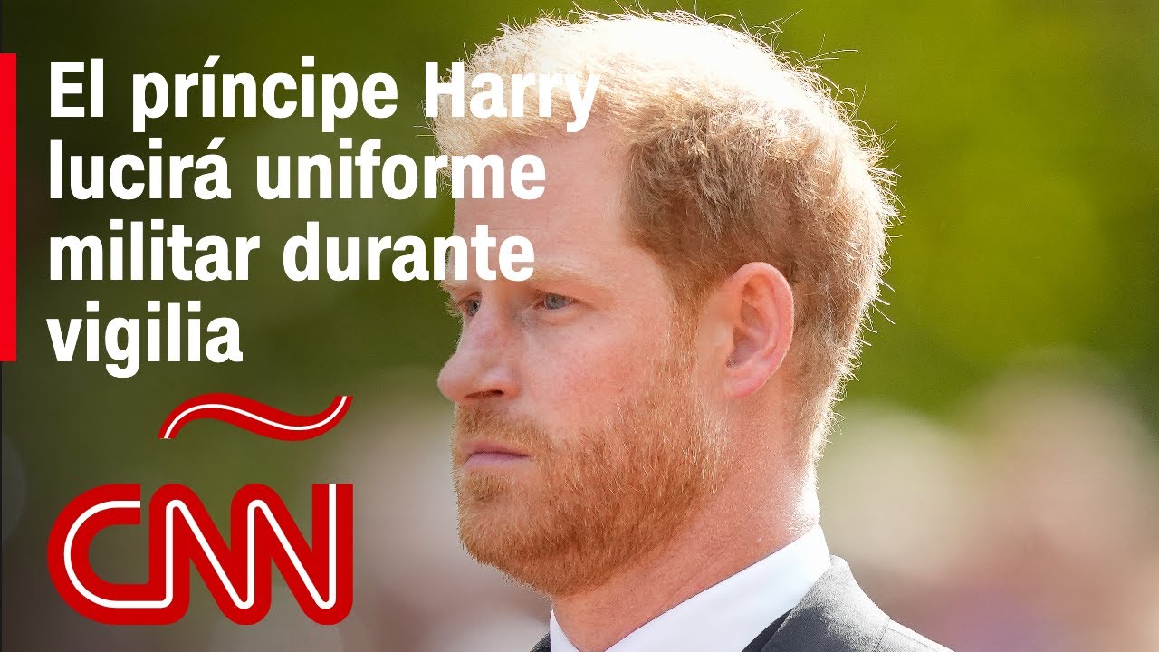 El rey Carlos III pide que el pr&iacute;ncipe Harry vista su uniforme militar durante la vigilia del s&aacute;bado