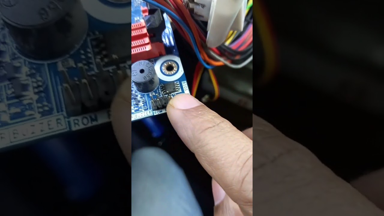 how to repair motherboard of computer on off issue h81 #zulqarnain #repair #motherboard #electronics