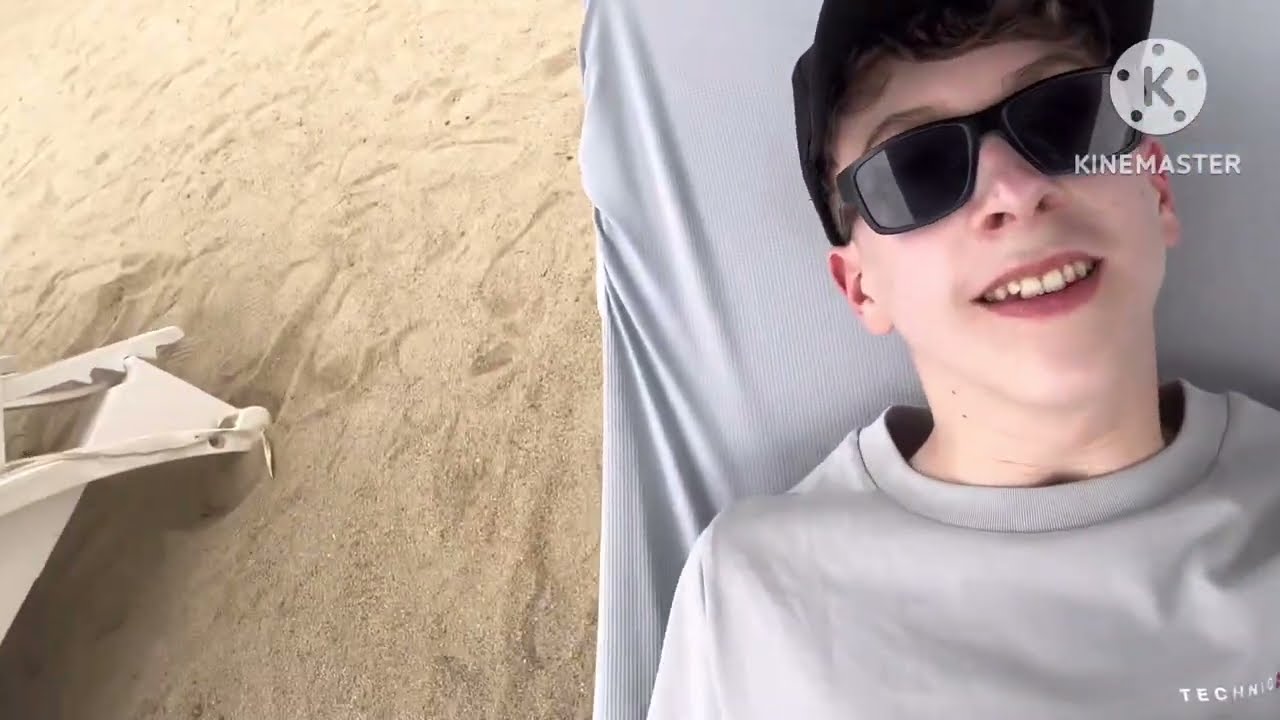 Actually recording myself at the beach this time (vlog part five FINALE)