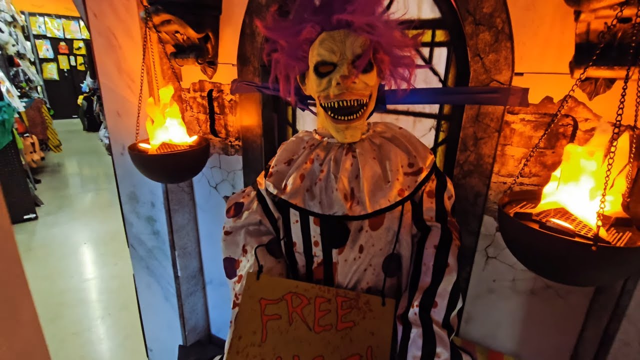 Halloween Hunting 2023 Clearance at Home Depot, Party City & Spirit Halloween