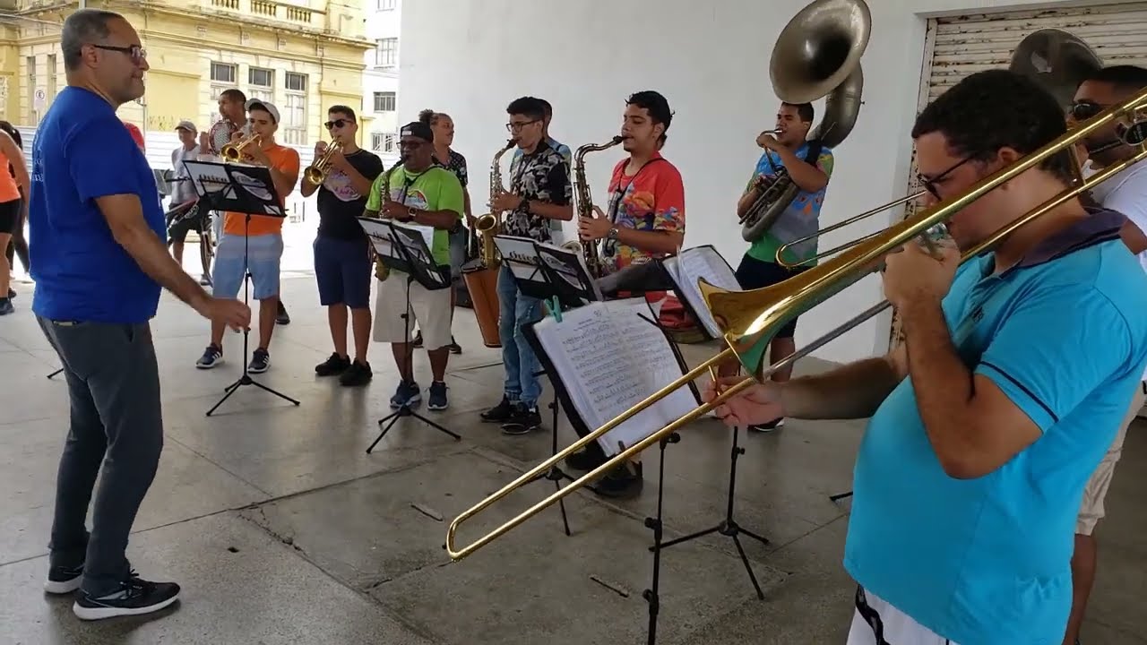 Arreia a Lenha/Orquestra Botelho Frevo e Folia no Recife Antigo - 27/03/2022