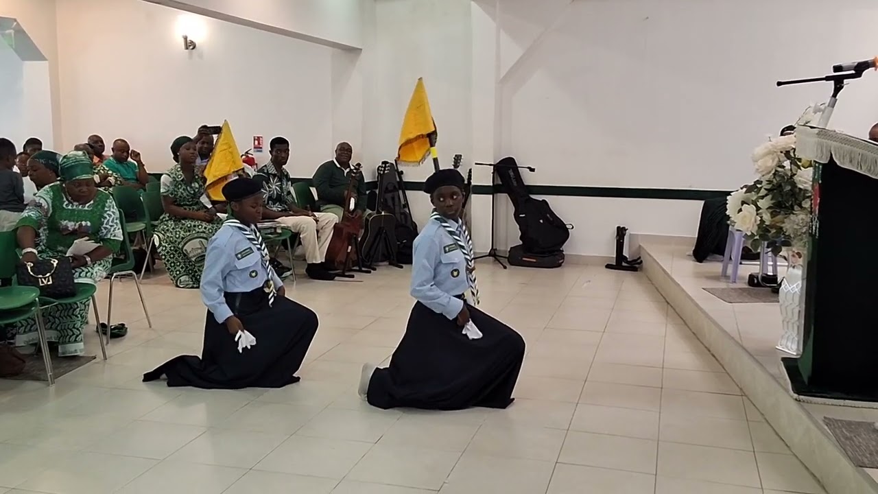 D&Eacute;FIL&Eacute; SCOUT KIMBANGUISTE EJCSK PAROISSE DE PARIS MONTREUIL KIA 18 AOUT 2024