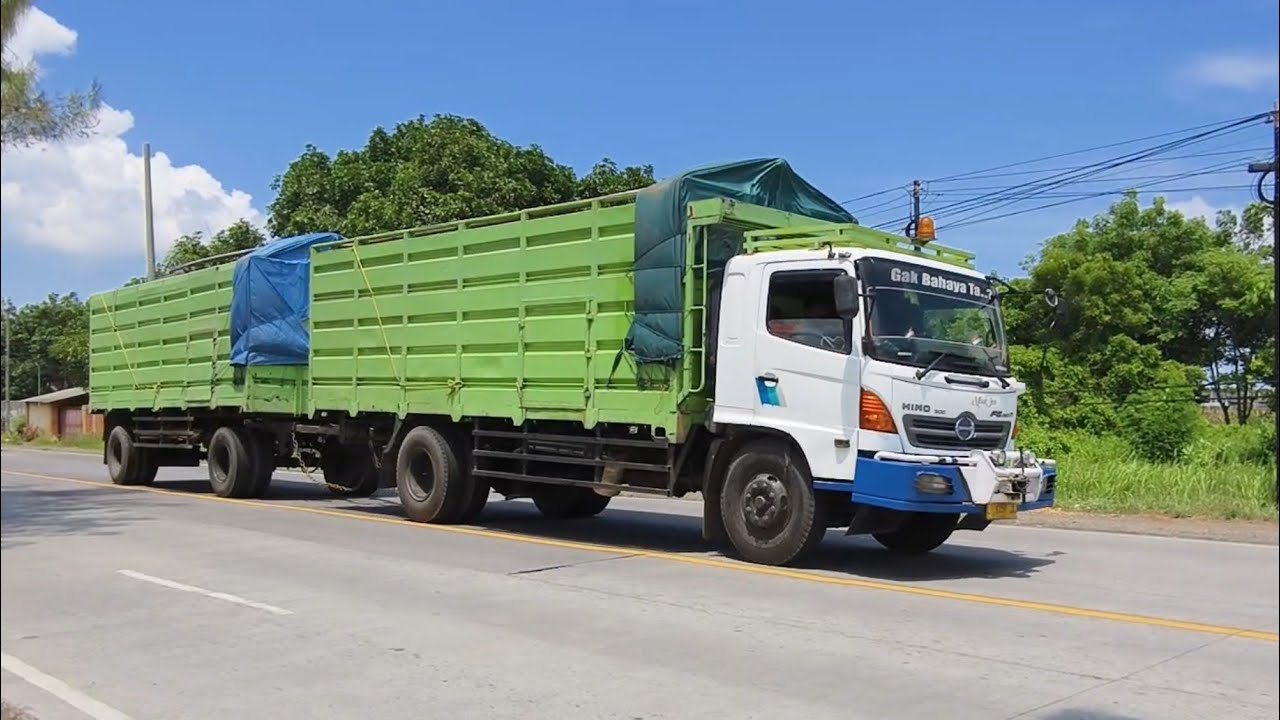 Konvoi Truk Lintas Pantura, Truk Gandeng Hino, Konvoi Truk Carrier Muatan Motor, Konvoi Truk Wingbox