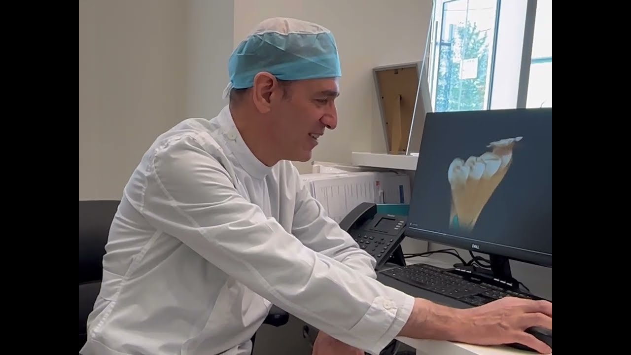 Only a clever dentist can recognizes his patients through their x-ray.