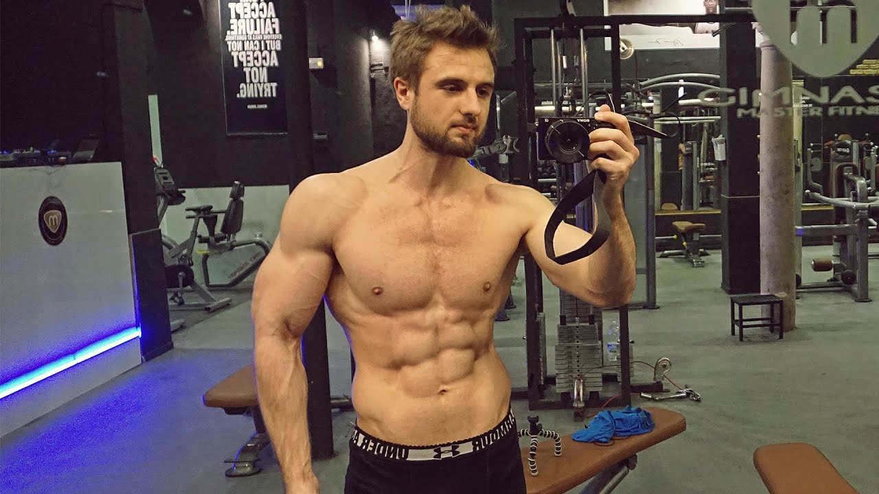 Building Muscle While Losing Fat (When It Happens And What To Do)