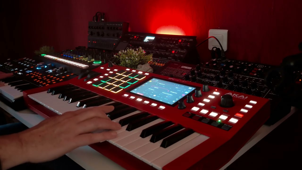 Synth battle: Hydrasynth Explorer VS Korg Modwave (module)