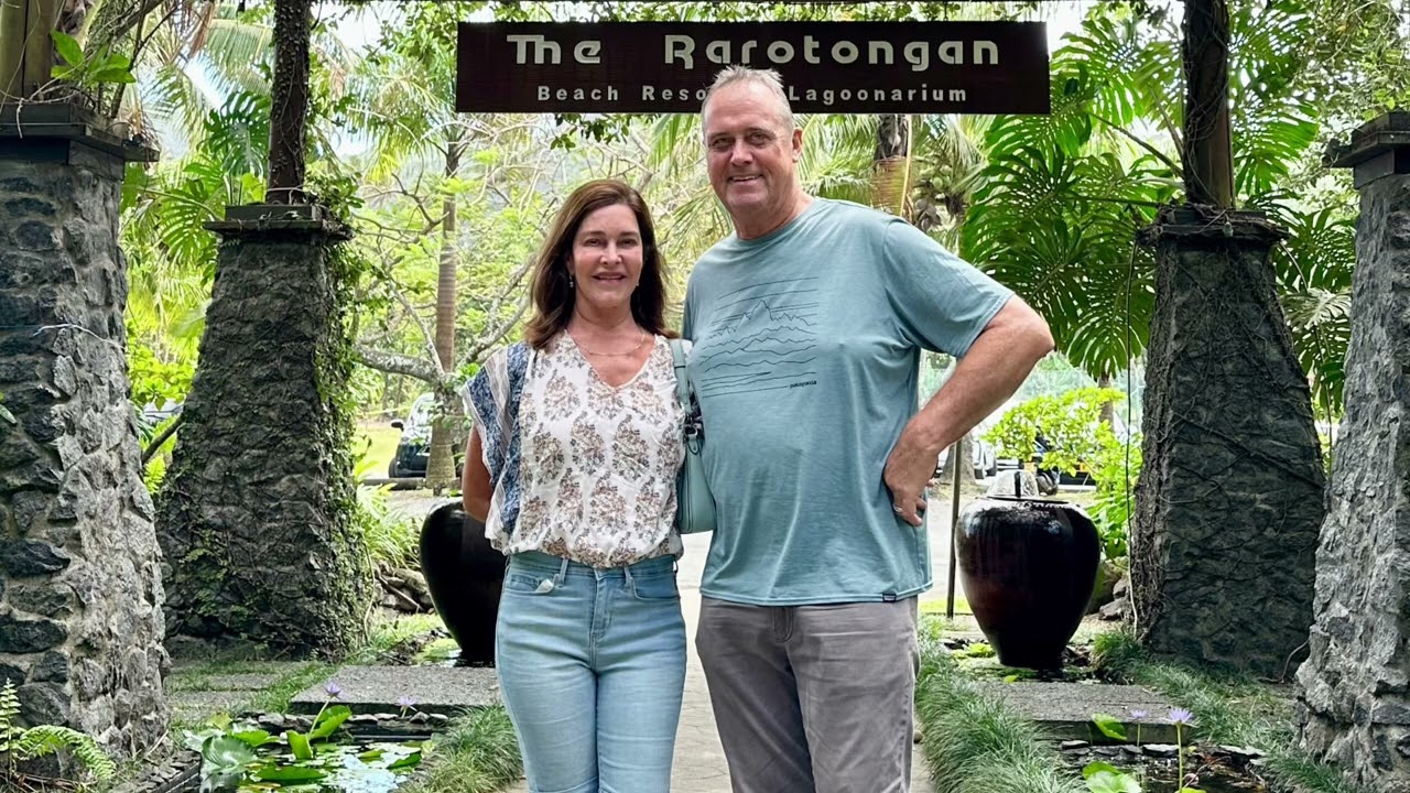 Rarotonga....who goes there?... we do! Part 1