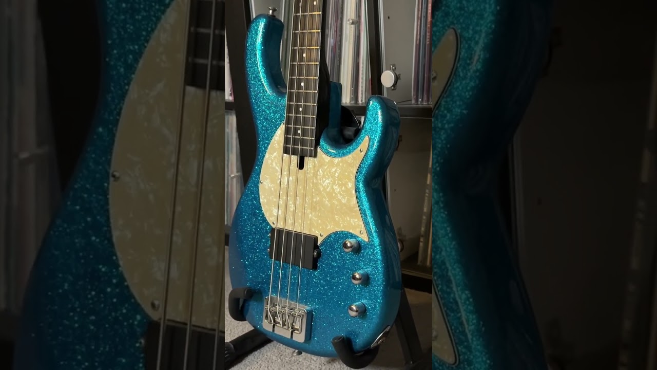 Unbelievable Stability: The 20-Year-Old Carbon Neck on the Modulus Flea Bass