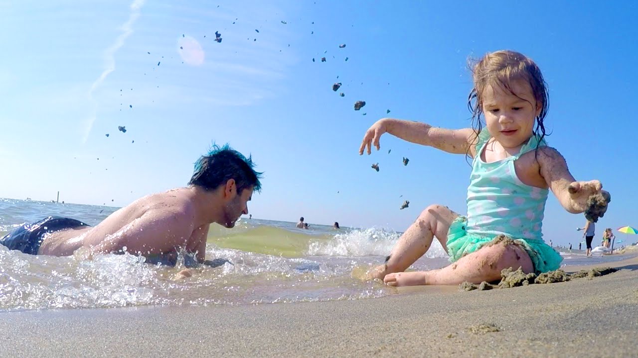 Daddy Daughter Beach Time!