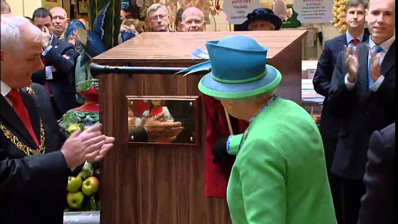 Queen ends Ireland trip