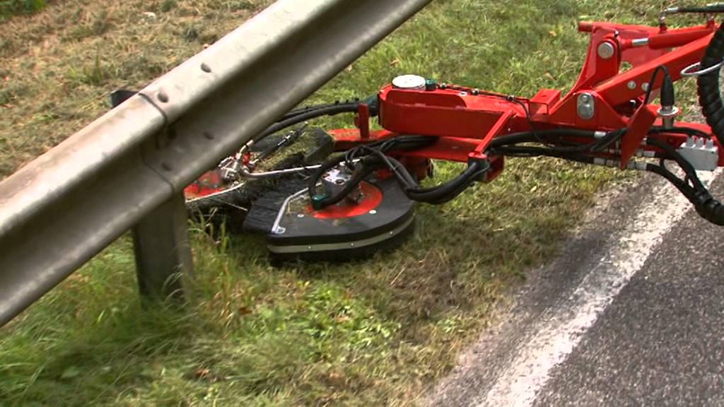 SVET strojev / Dücker DUA