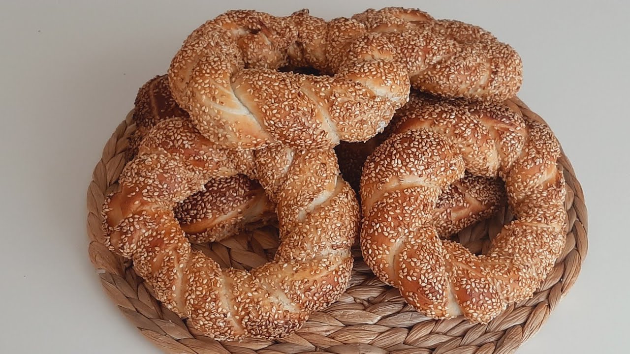 السميد التركي مقرمش 🥨 من أطيب وأشهر المخبوزات التركية🥇 بأسهل طريقة بالبيت و بس بالمي بدون حليب 👌💯💥