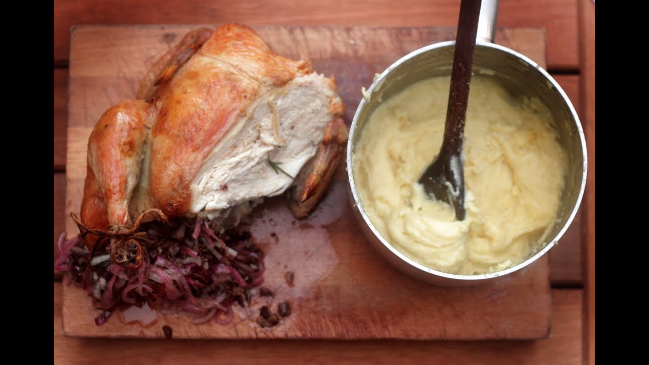 Frango Assado com Limão Siciliano, Azeitonas e Cebola Roxa + receita de Aligot