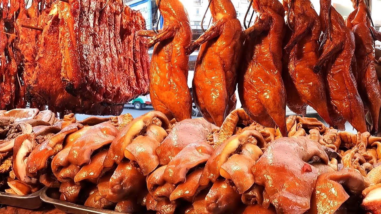 The super pork chops chopping! 100Kg sold per day! Cambodian street food