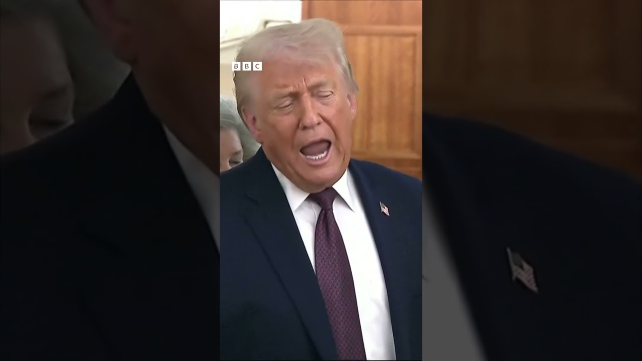 Trump: Maraakiibta dagaalka ee Mareykanka oo u ruqaansaday xeebaha Iiraan