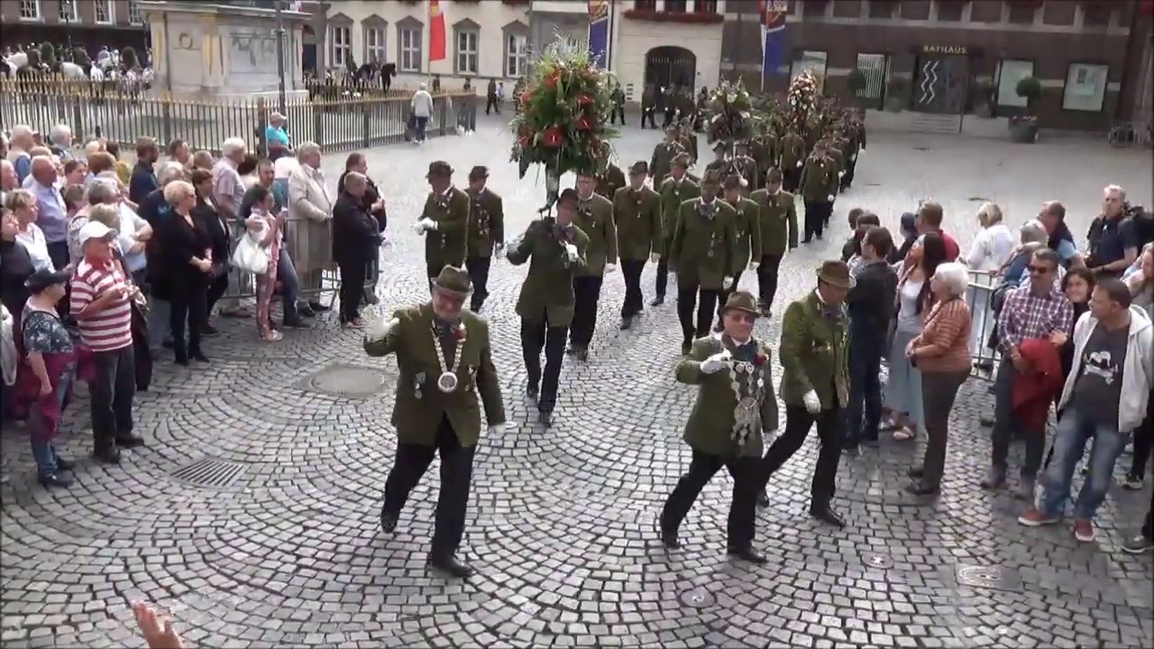 2019 0713 SF Dü Abmarsch vom Rathaus