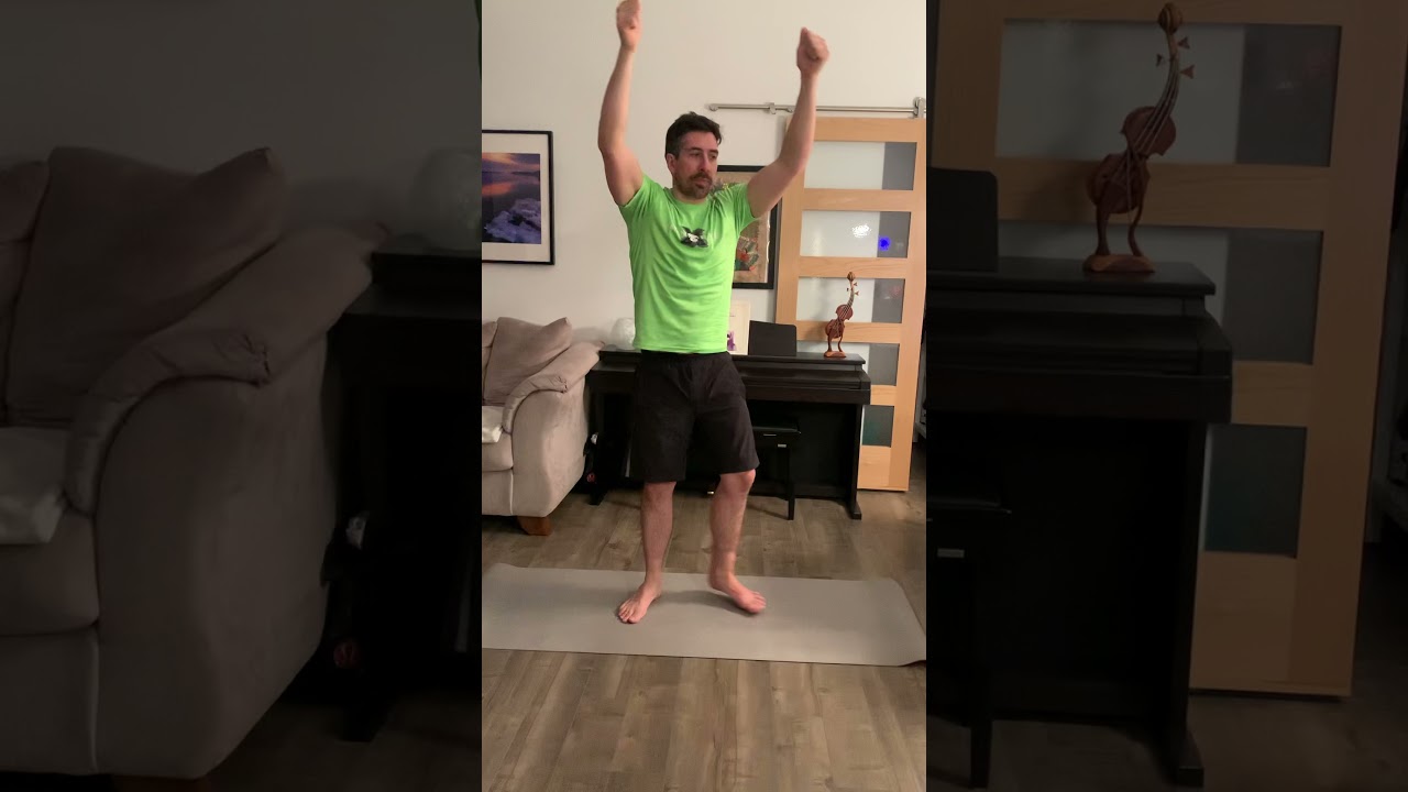 Squat avec pouces en l’air