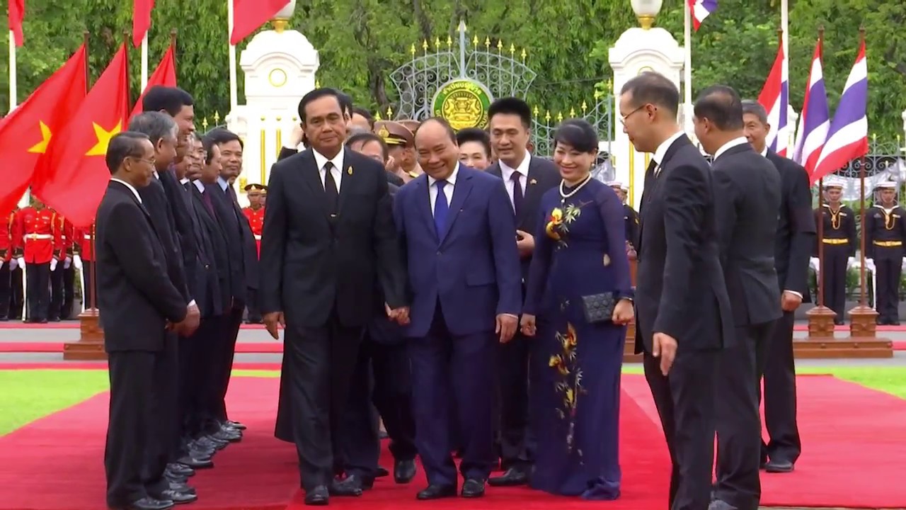 พิธีต้อนรับนายกรัฐมนตรีสาธารณรัฐสังคมนิยมเวียดนามและภริยา อย่างเป็นทางการ