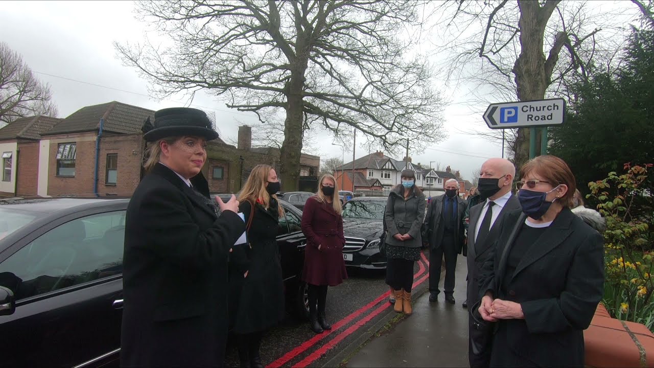 Lyn Flavell - Edited Funeral Video Stream Solihull at St James the Great Shirley - JSPV
