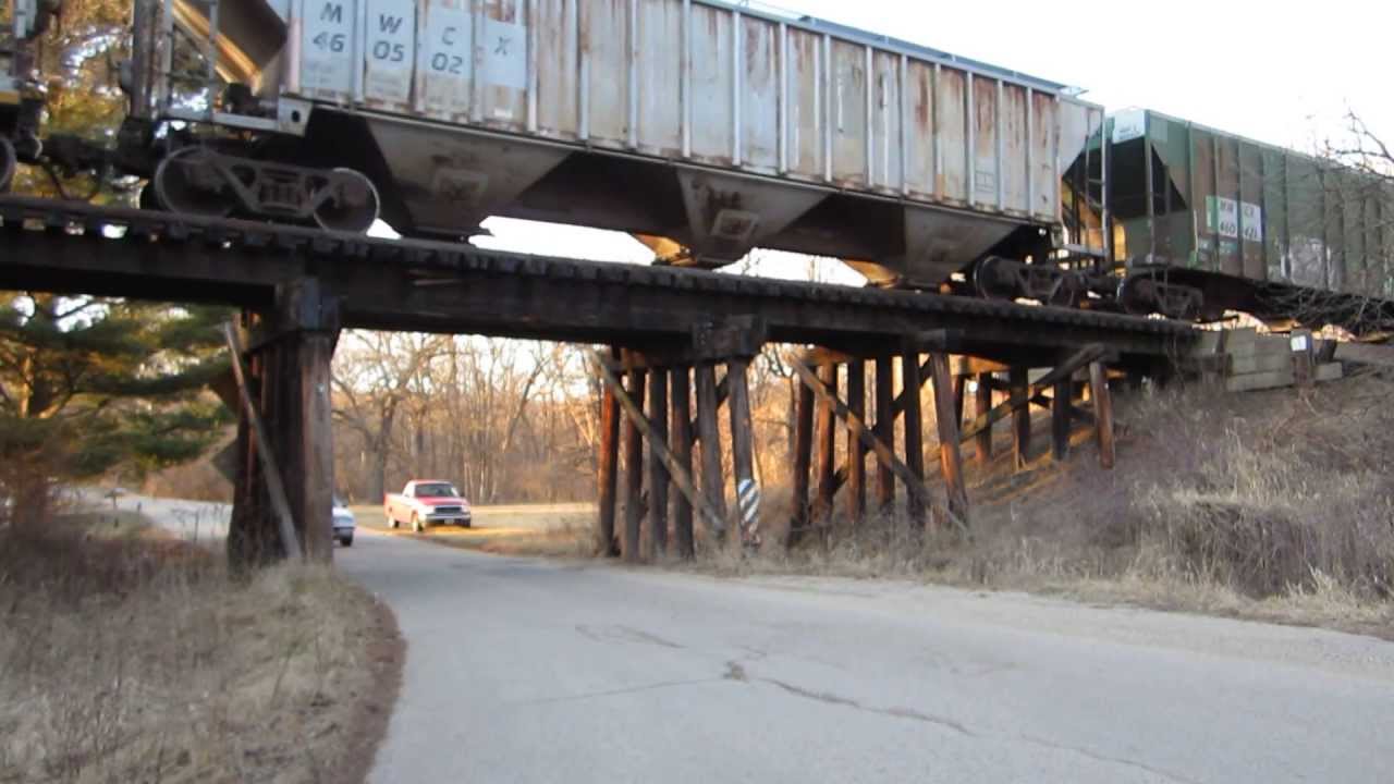 Chase of Illinois Railnet CF7 and Great Western GP20 to La Salle
