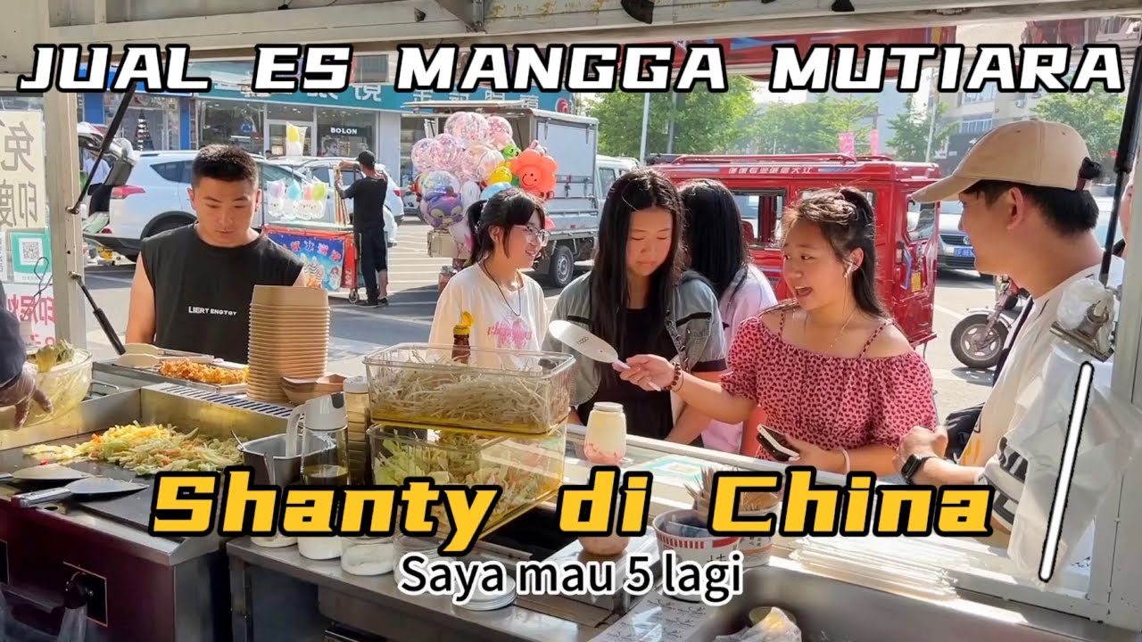 JUAL ES MANGGA MUTIARA DI DEPAN SEKOLAH SMA DI CHINA, MASYAALLAH LANGSUNG DISERBU SEMUANYA🤩