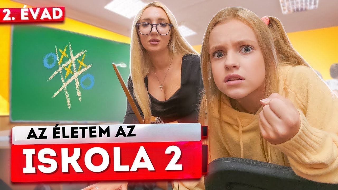 Egy iskol&aacute;sfi&uacute; beleszeret egy &uacute;j tan&aacute;rba! Tan&aacute;rt tr&eacute;f&aacute;lnak! Iskolai &eacute;let