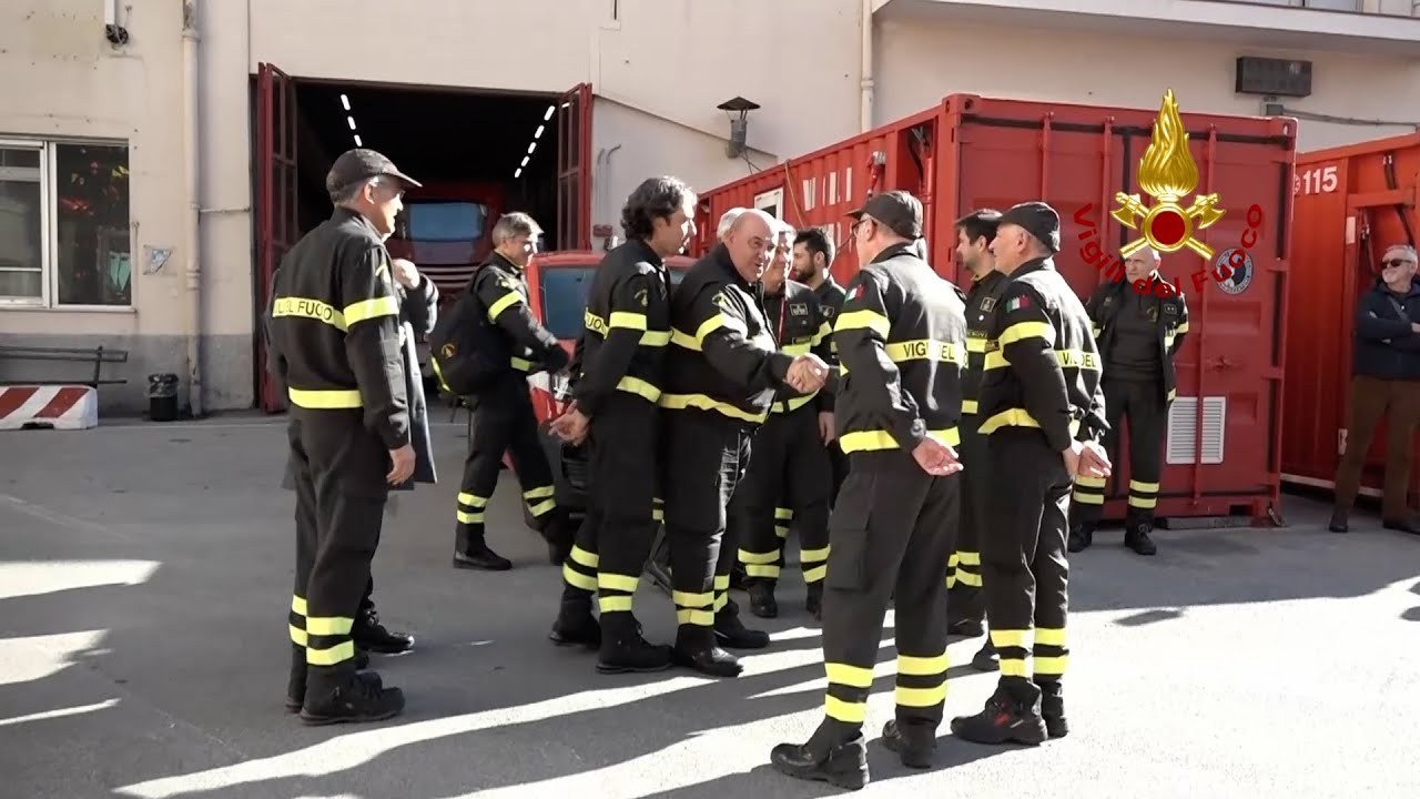 GENOVA - IL CAPO DEL CORPO INCONTRA I VIGILI DEL FUOCO RINVIATI A GIUDIZIO