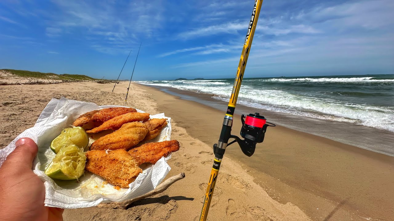 PESQUEI e PREPAREI os PEIXES MAIS SABOROSOS do MUNDO! Pesca na praia com iscas naturais