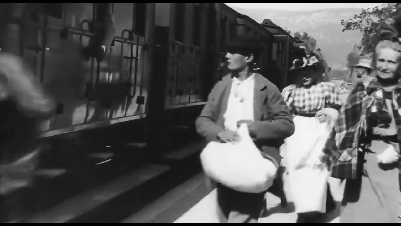 1895   LA LLEGADA DEL TREN HERMANOS LUMI&Egrave;RE