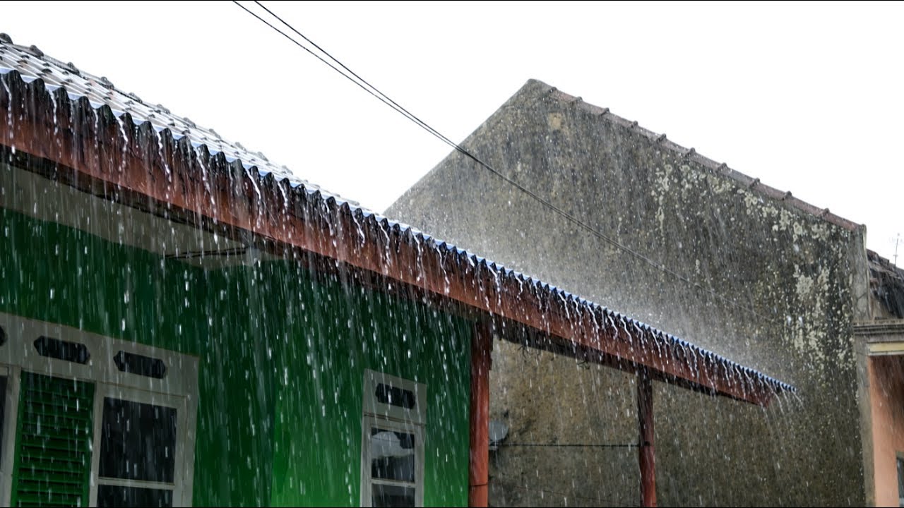 Засыпание под звуки спокойного дневного дождя — мягкие звуки для хорошего ночного сна