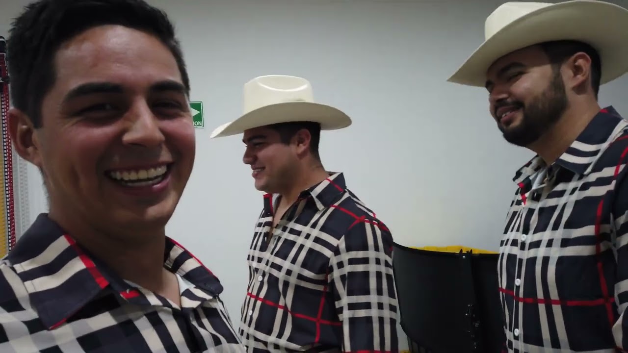 SESION DE FOTOS DE LOS POTROS DE SONORA PARA EL PRÓXIMO DISCO EN VIVO 2026