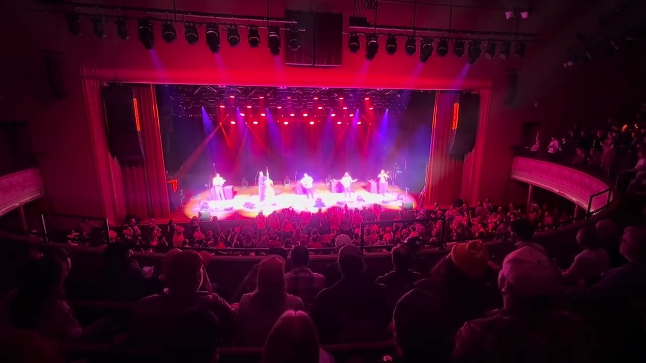 Billy Strings ~ 2/22/26 Ryman Auditorium Nashville TN ~ Cabin Home  #billystrings 