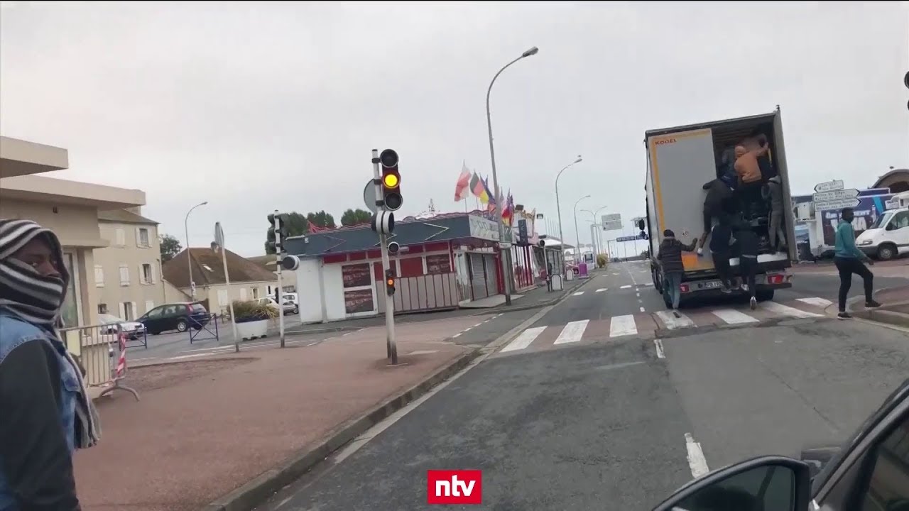 Migranten jagen Lastern hinterher - Sehnsuchtsort Großbritannien