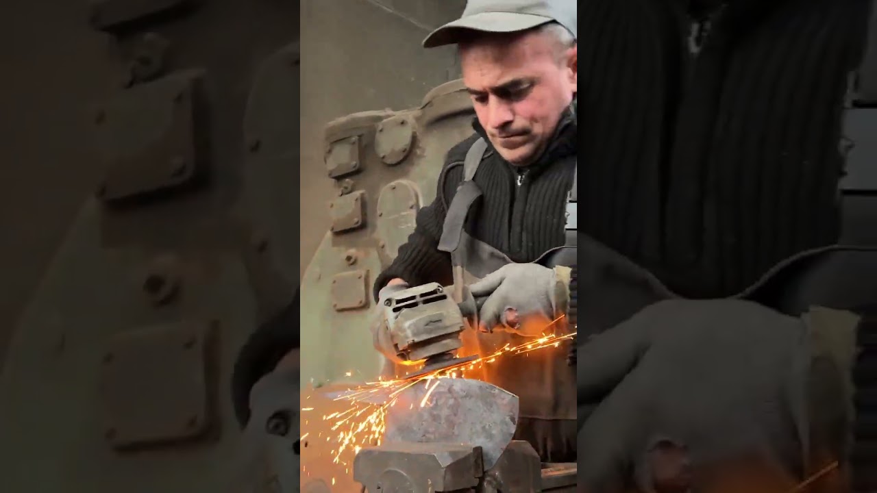 Sharp & Precise: A Tuna Knife Blacksmith Tutorial for Seafood Lovers 🐟🔥
