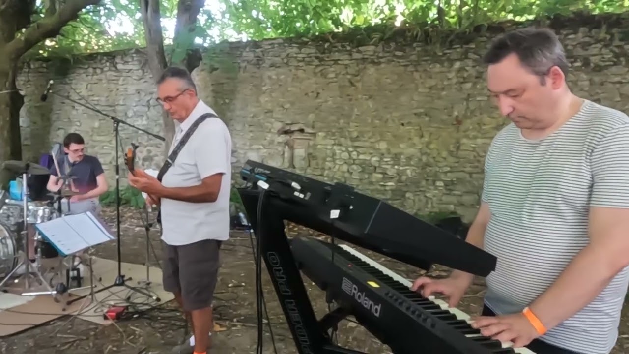 FACE B FETE DE LA MUSIQUE SENLIS 2025 Another brick in the wall