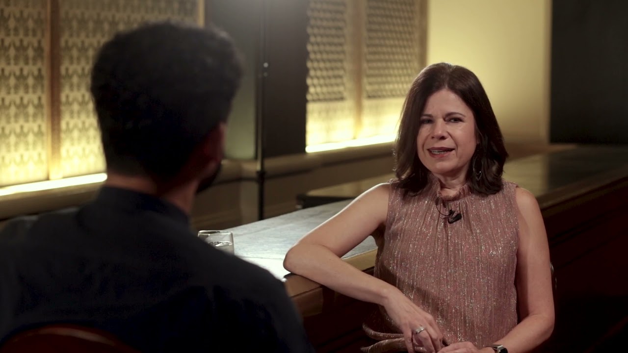 Ana Mar&iacute;a Mart&iacute;nez and Jordan de Souza on FLORENCIA EN EL AMAZONAS